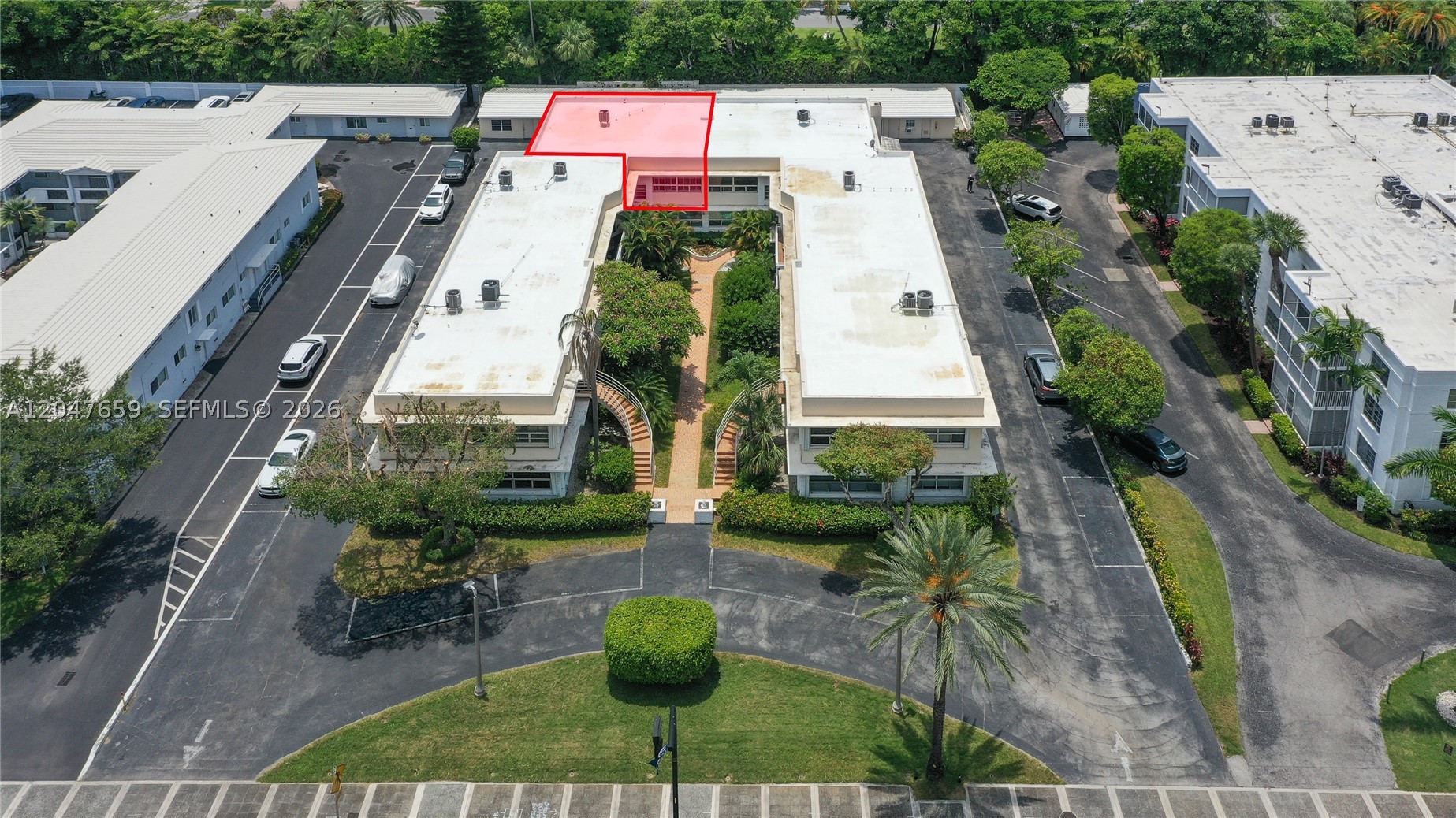 9940 Collins Ave 10