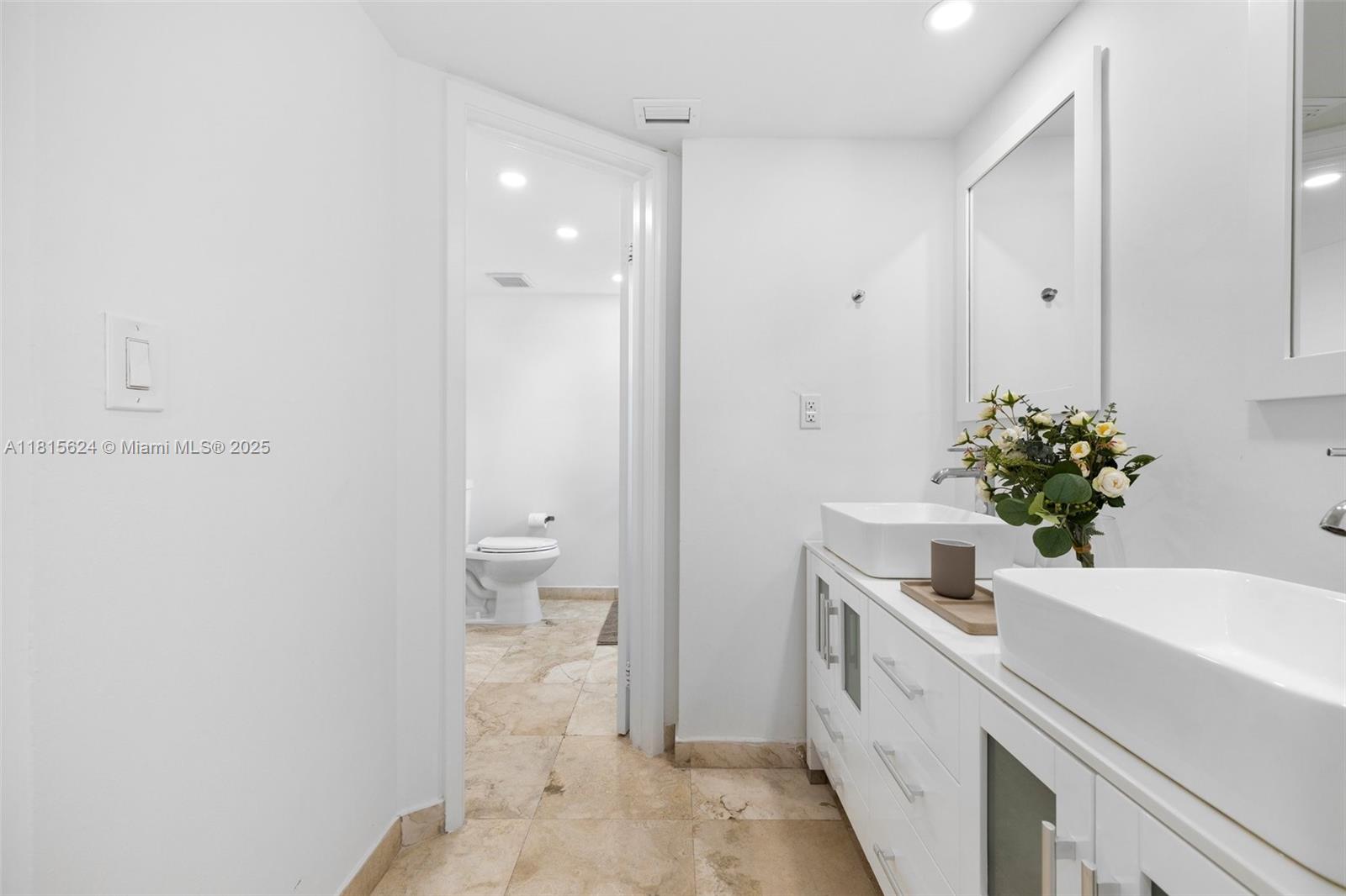 THE RIVIERA CONDO - Residential Lease