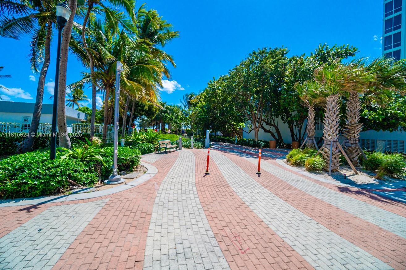 THE RIVIERA CONDO - Residential Lease