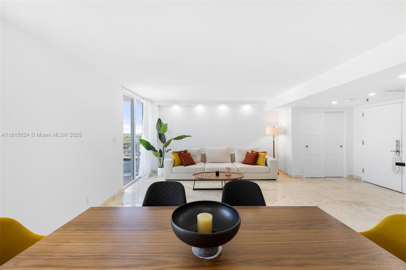 THE RIVIERA CONDO - Residential Lease