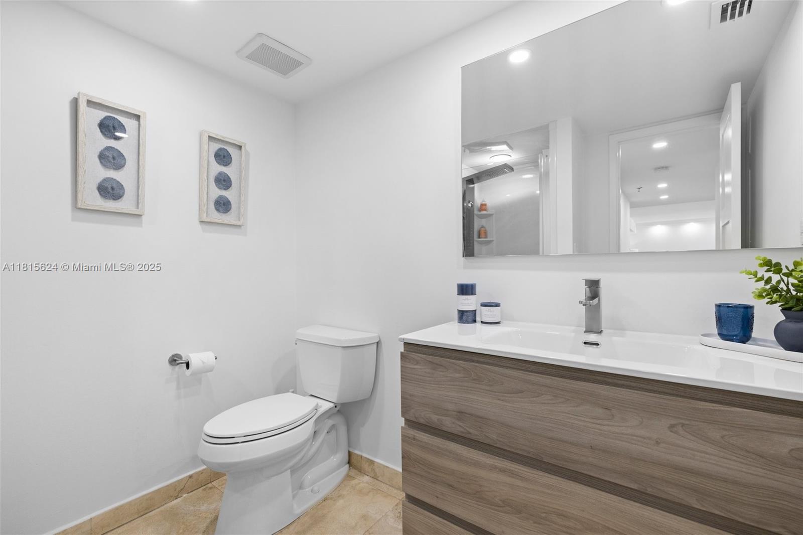 THE RIVIERA CONDO - Residential Lease