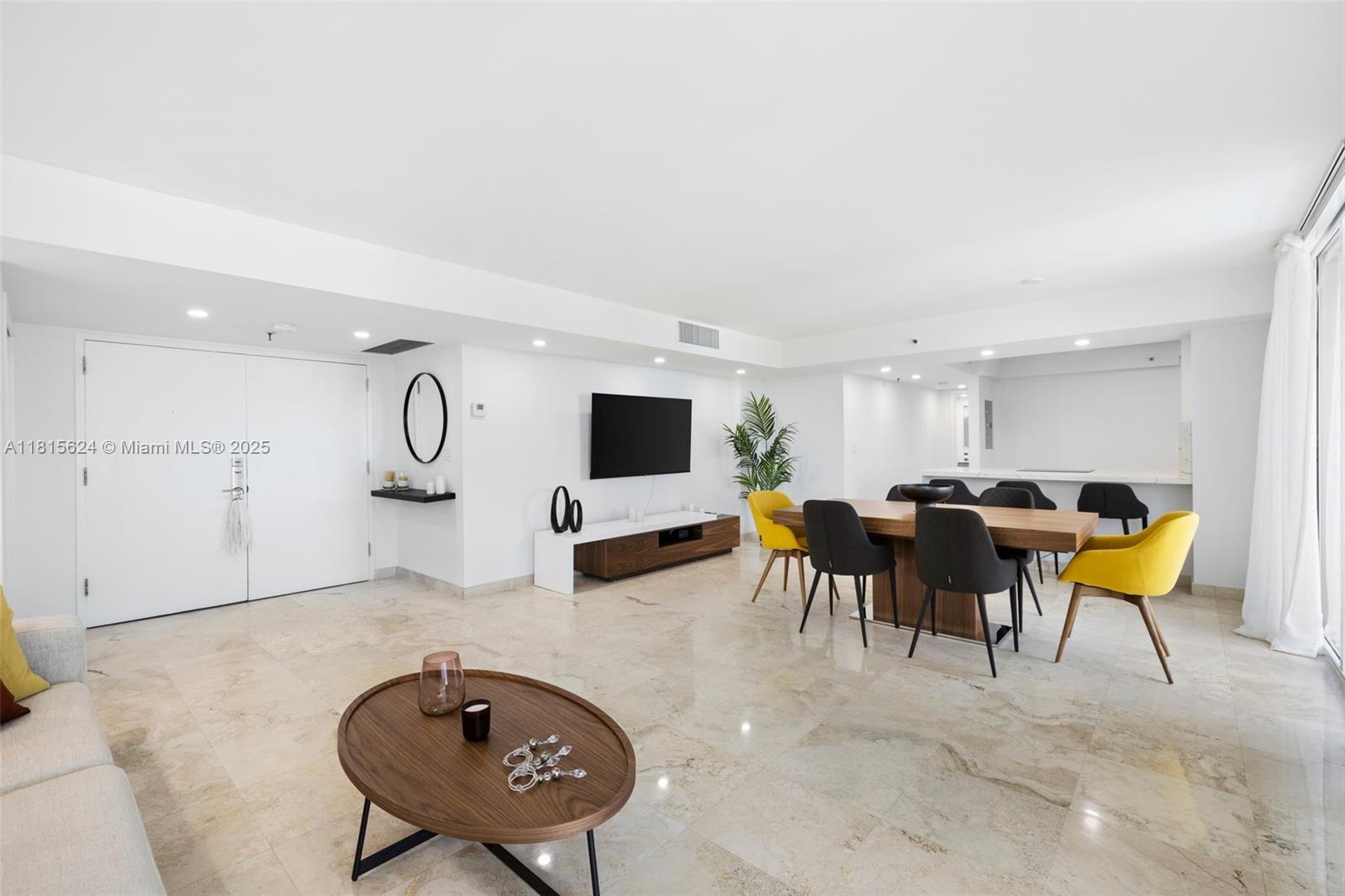 THE RIVIERA CONDO - Residential Lease