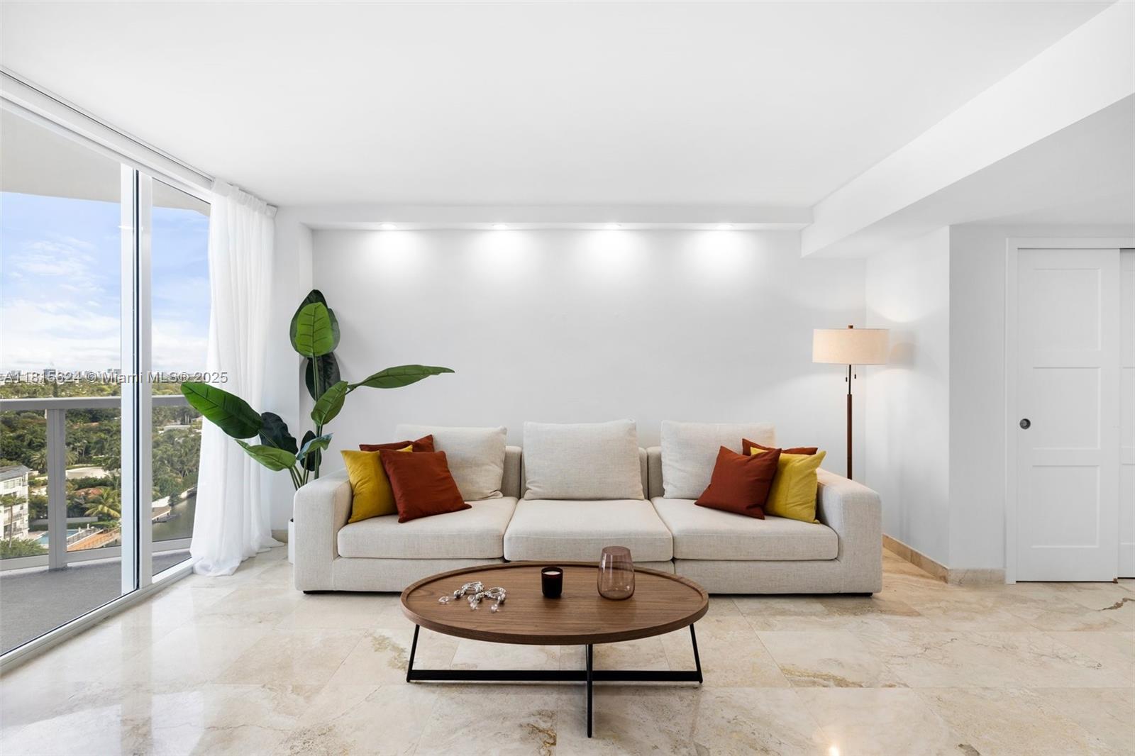 THE RIVIERA CONDO - Residential Lease