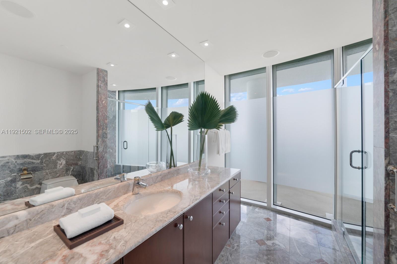 SANTA MARIA CONDO - Residential