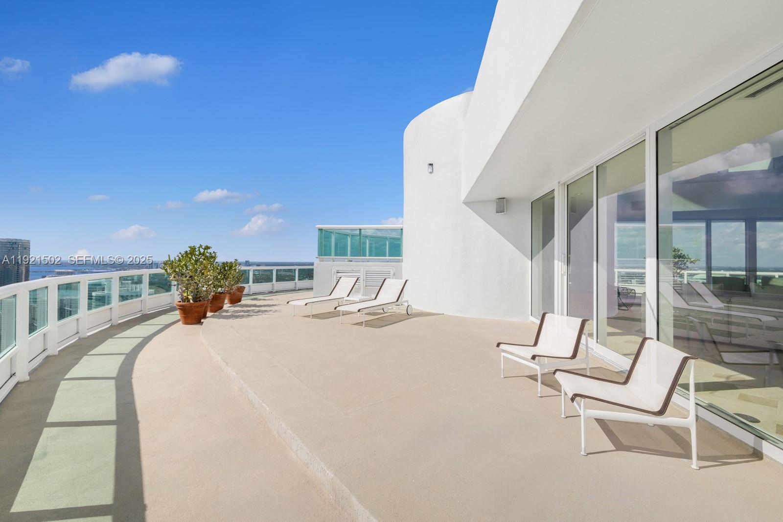 SANTA MARIA CONDO - Residential