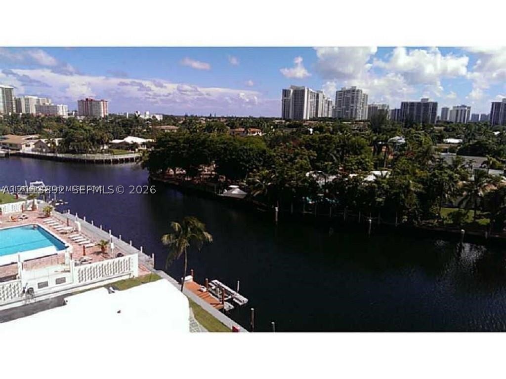 401 Golden Isles Dr 509