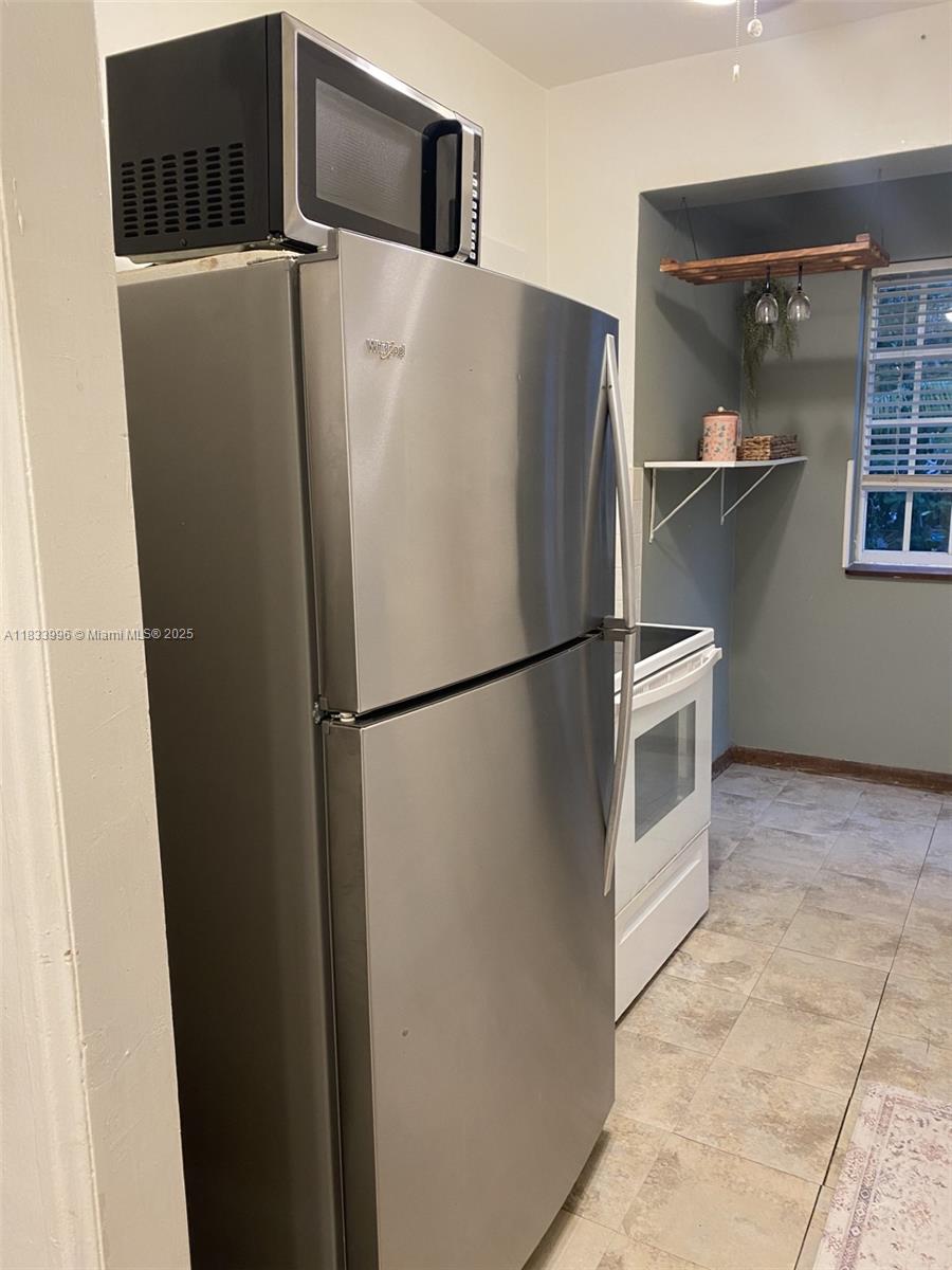 11701 NE 11th Pl 1