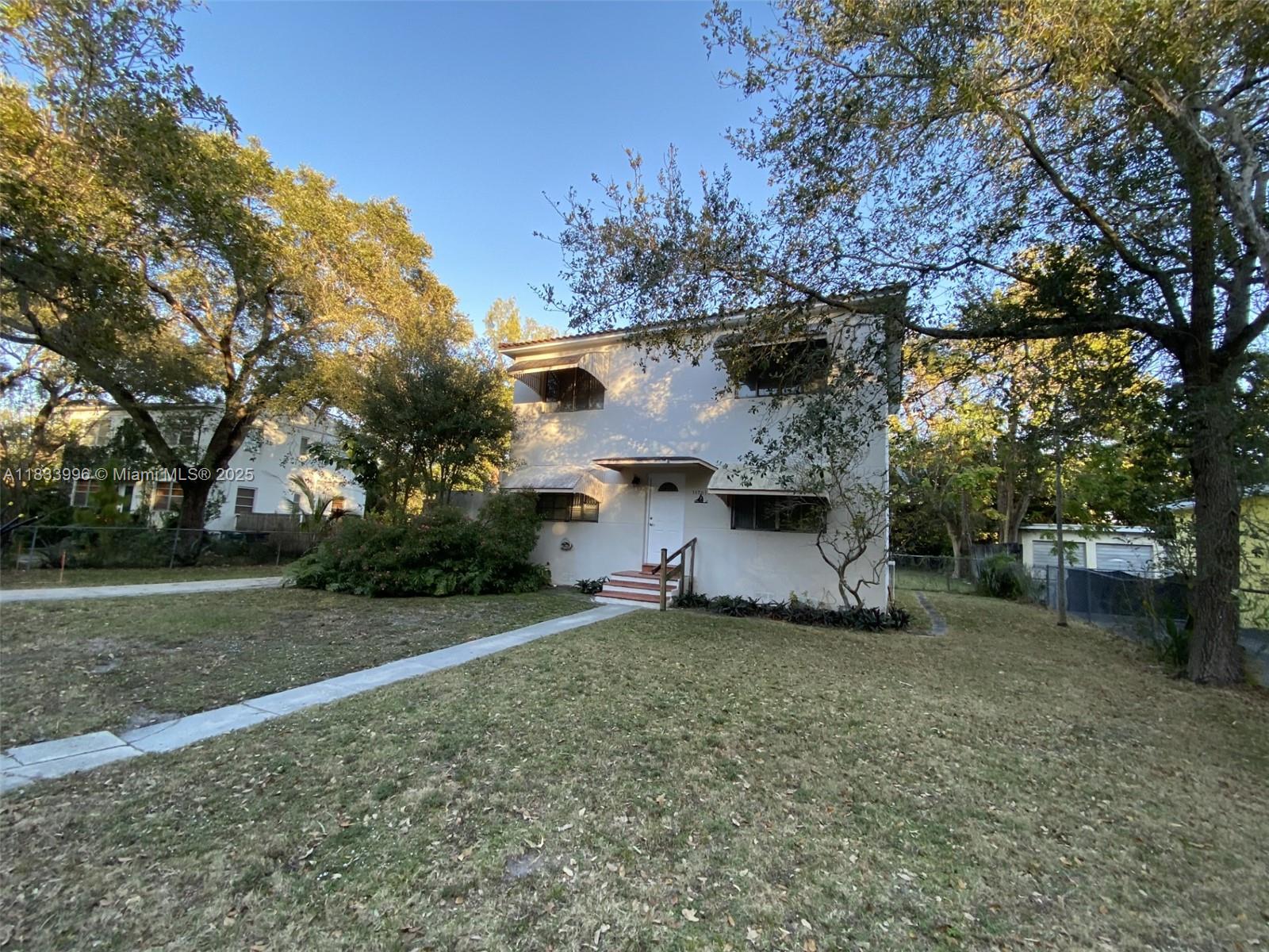 11701 NE 11th Pl 1