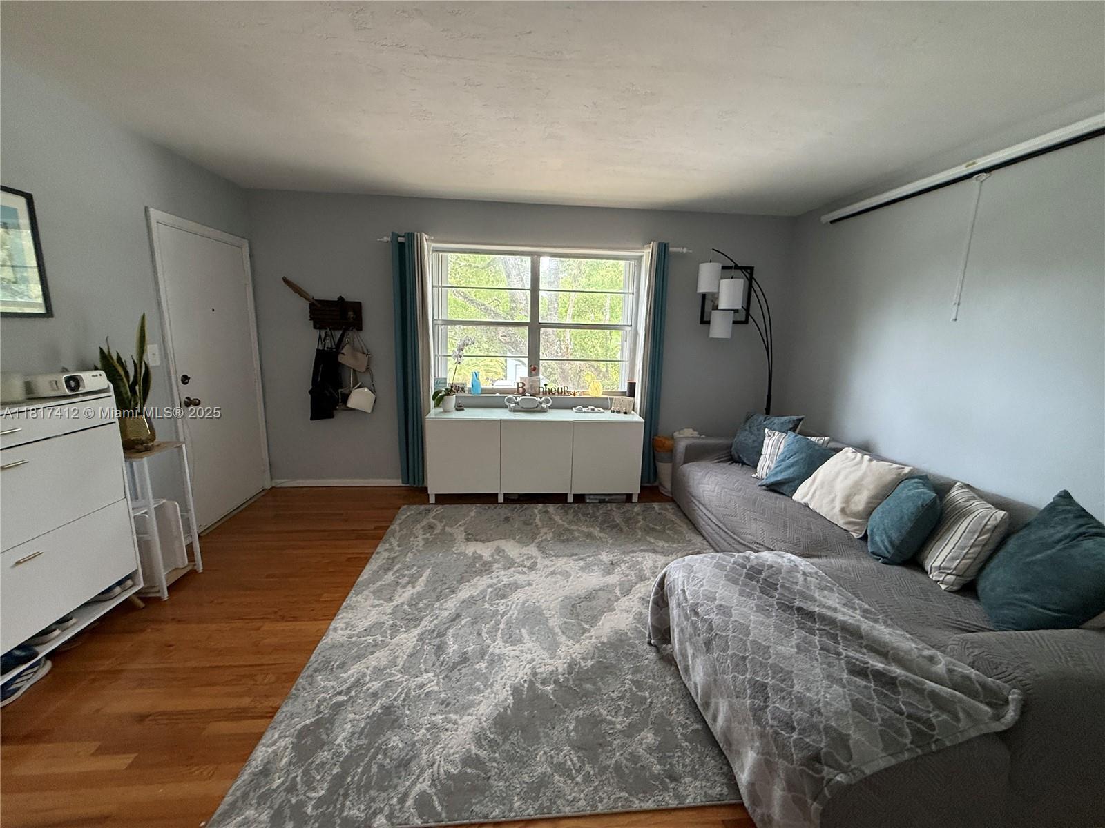 PATHWAYS CONDO - Residential