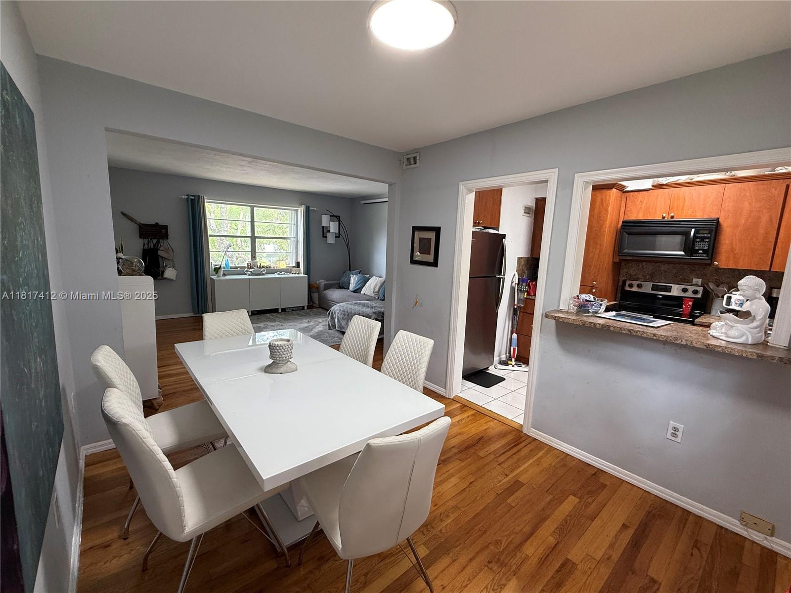 PATHWAYS CONDO - Residential