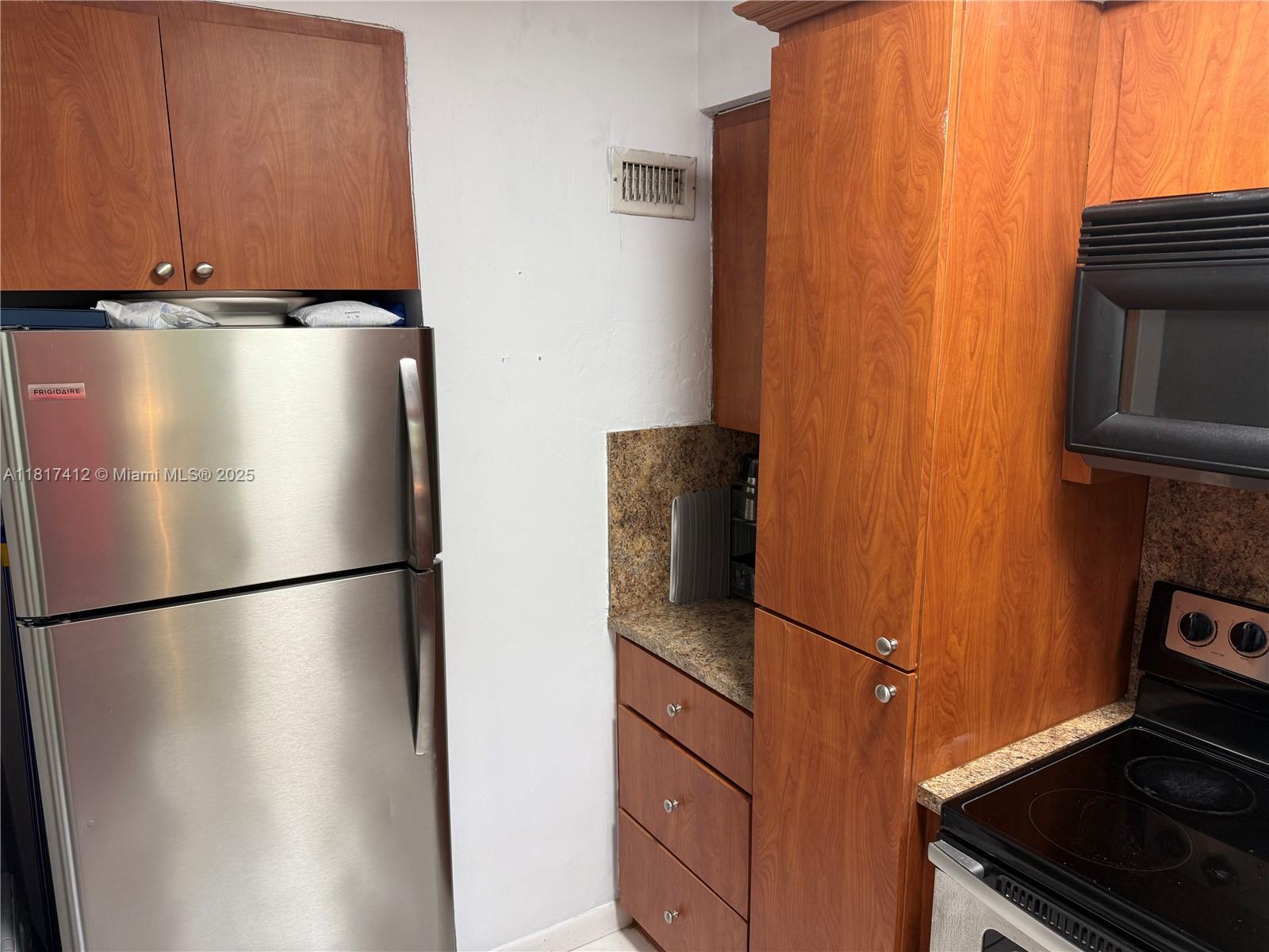 PATHWAYS CONDO - Residential