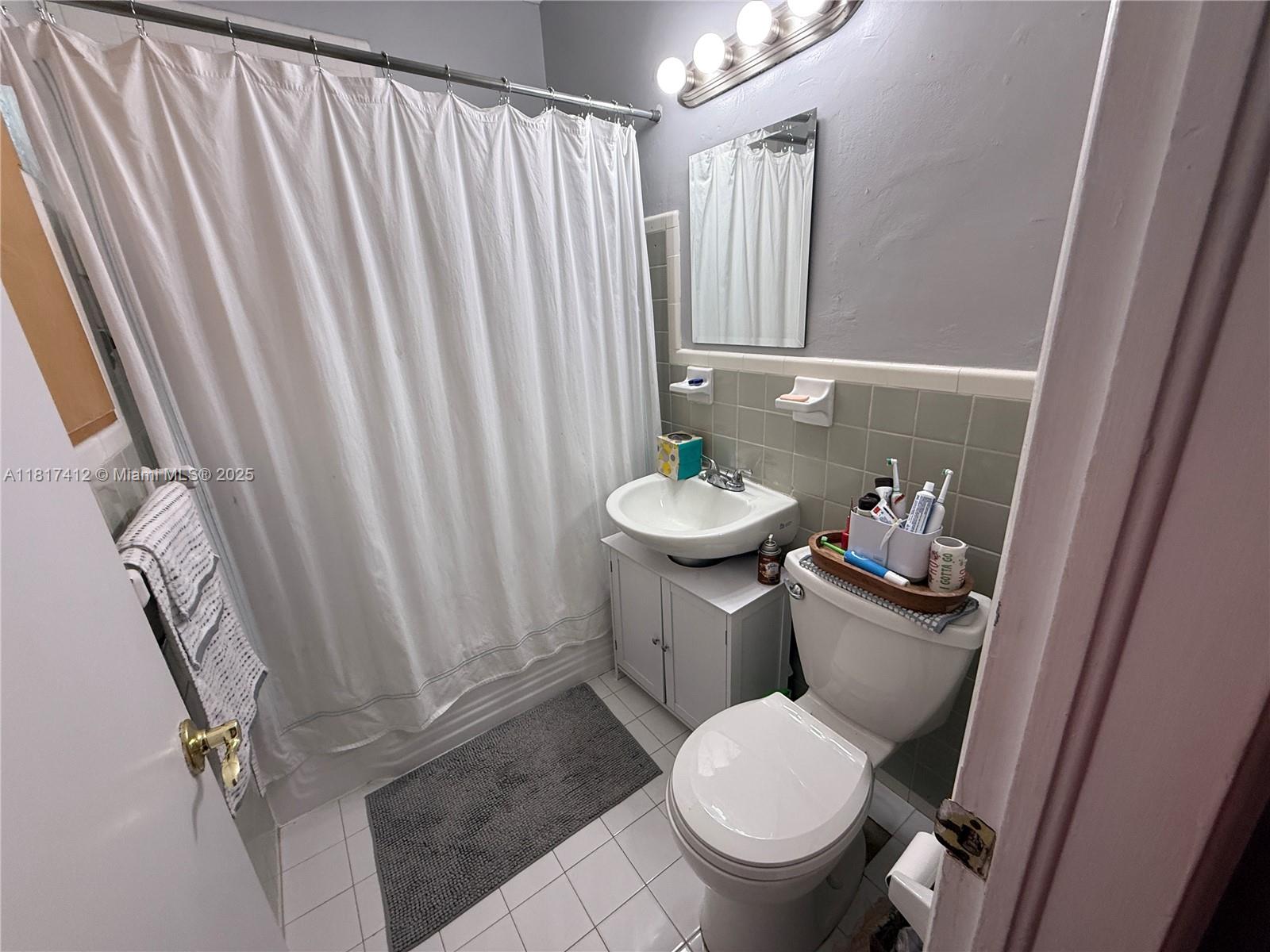 PATHWAYS CONDO - Residential