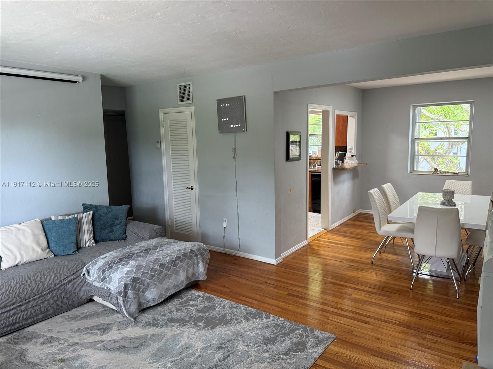 PATHWAYS CONDO - Residential
