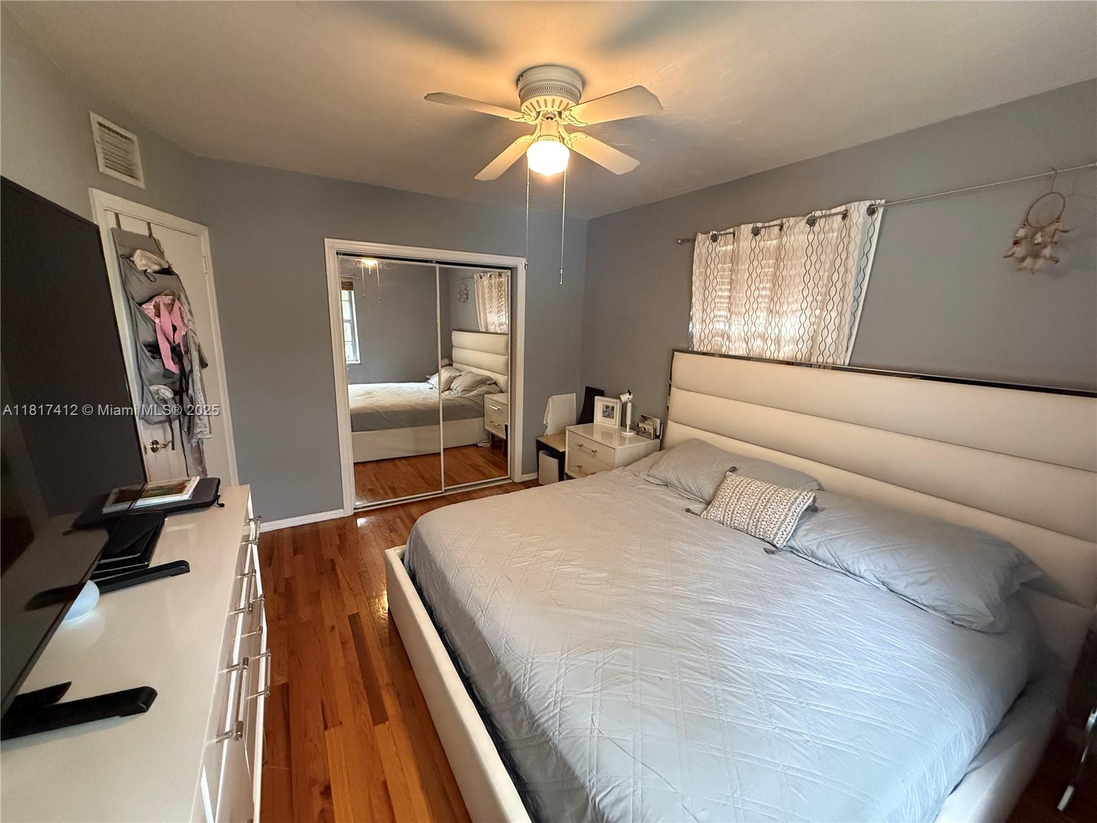PATHWAYS CONDO - Residential
