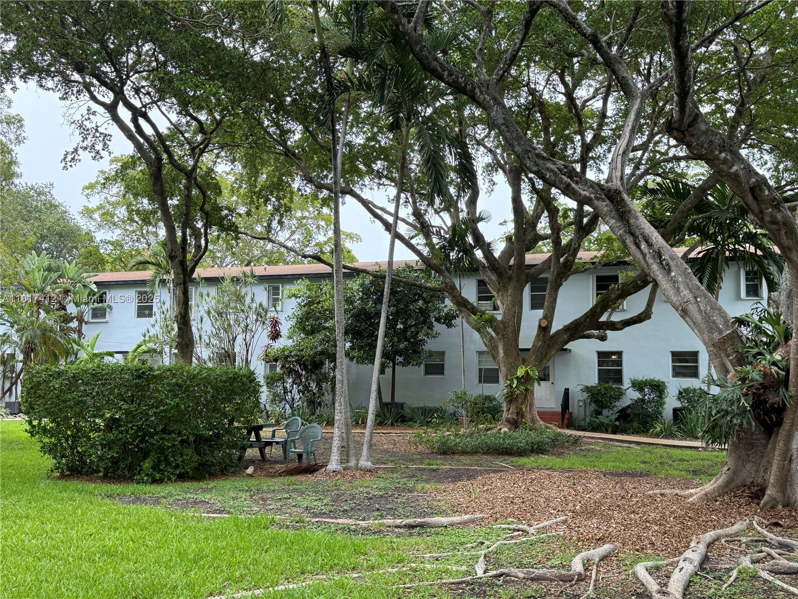 PATHWAYS CONDO - Residential
