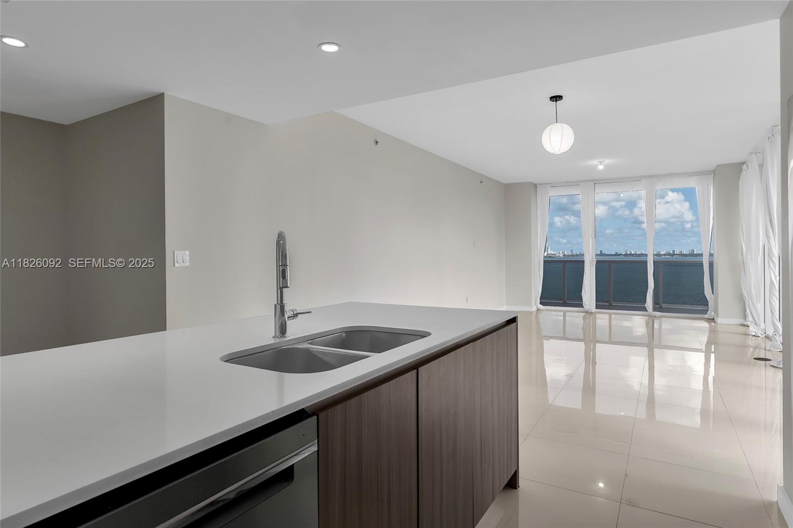 BAY HOUSE MIAMI CONDO - Residential
