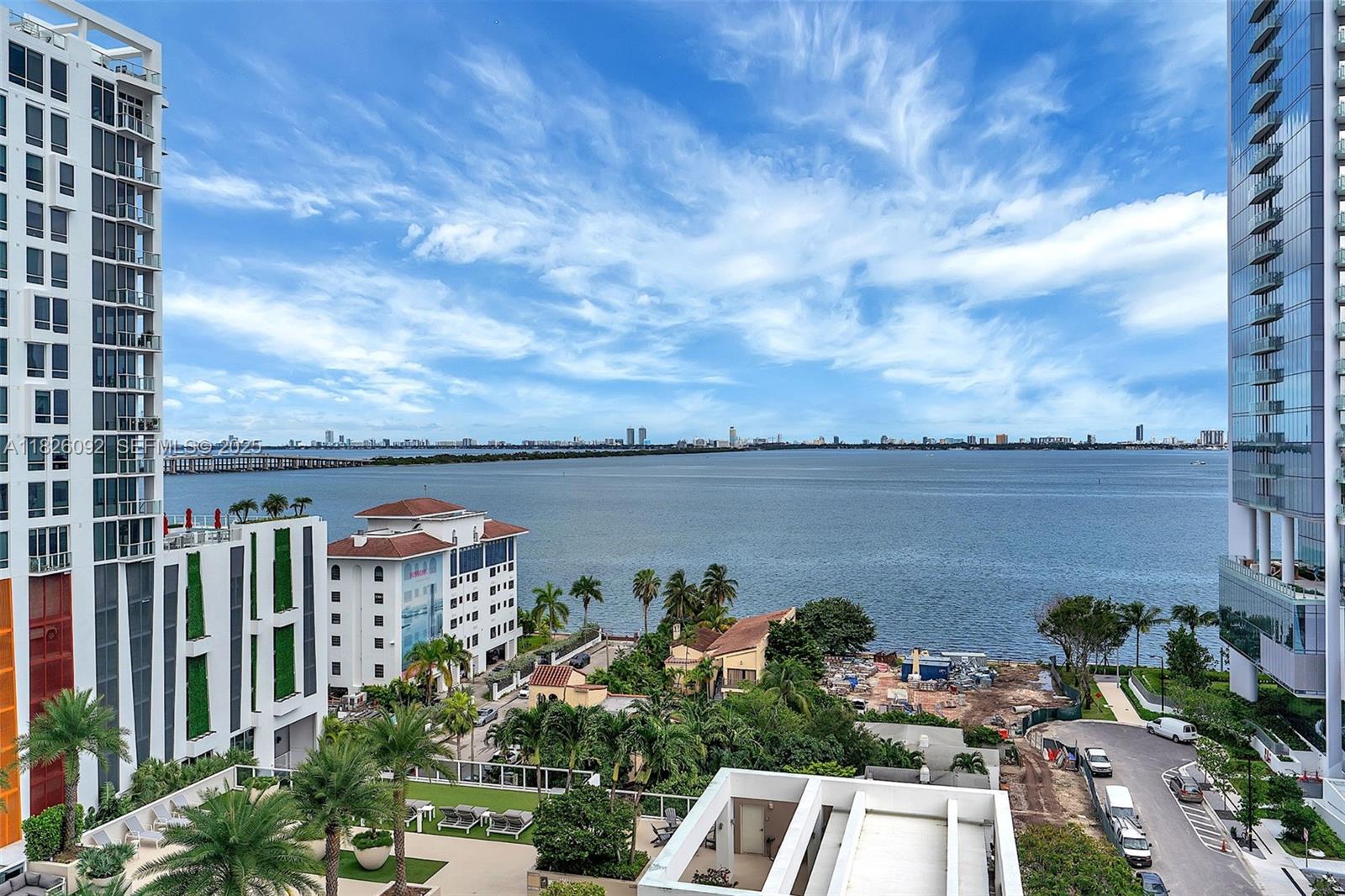 BAY HOUSE MIAMI CONDO - Residential