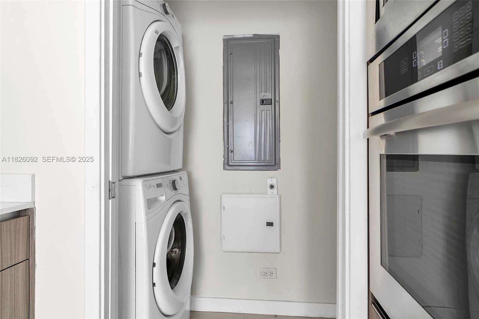 BAY HOUSE MIAMI CONDO - Residential