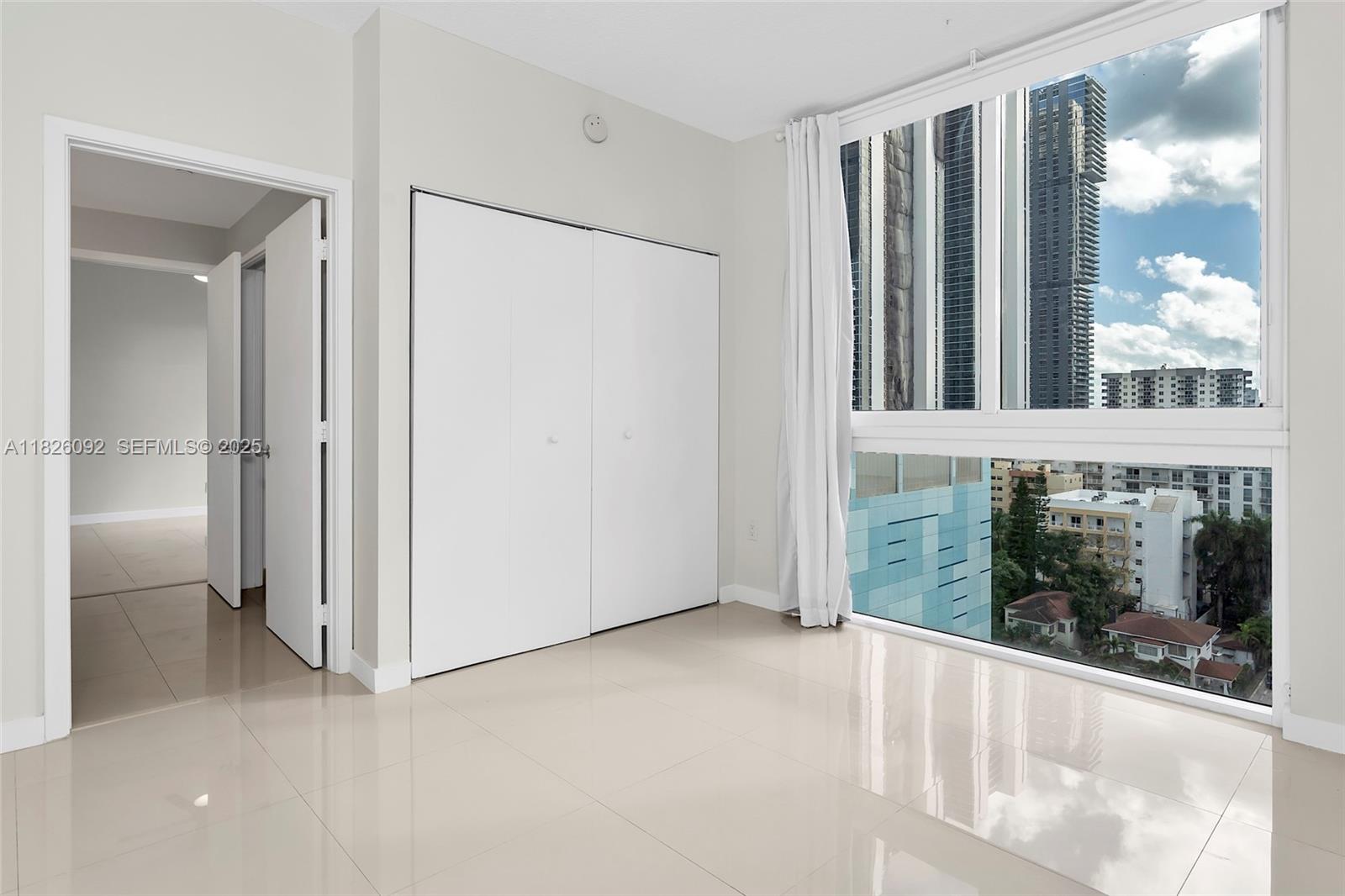BAY HOUSE MIAMI CONDO - Residential