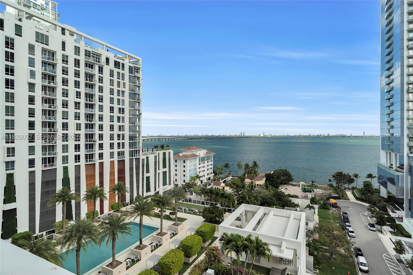 BAY HOUSE MIAMI CONDO - Residential
