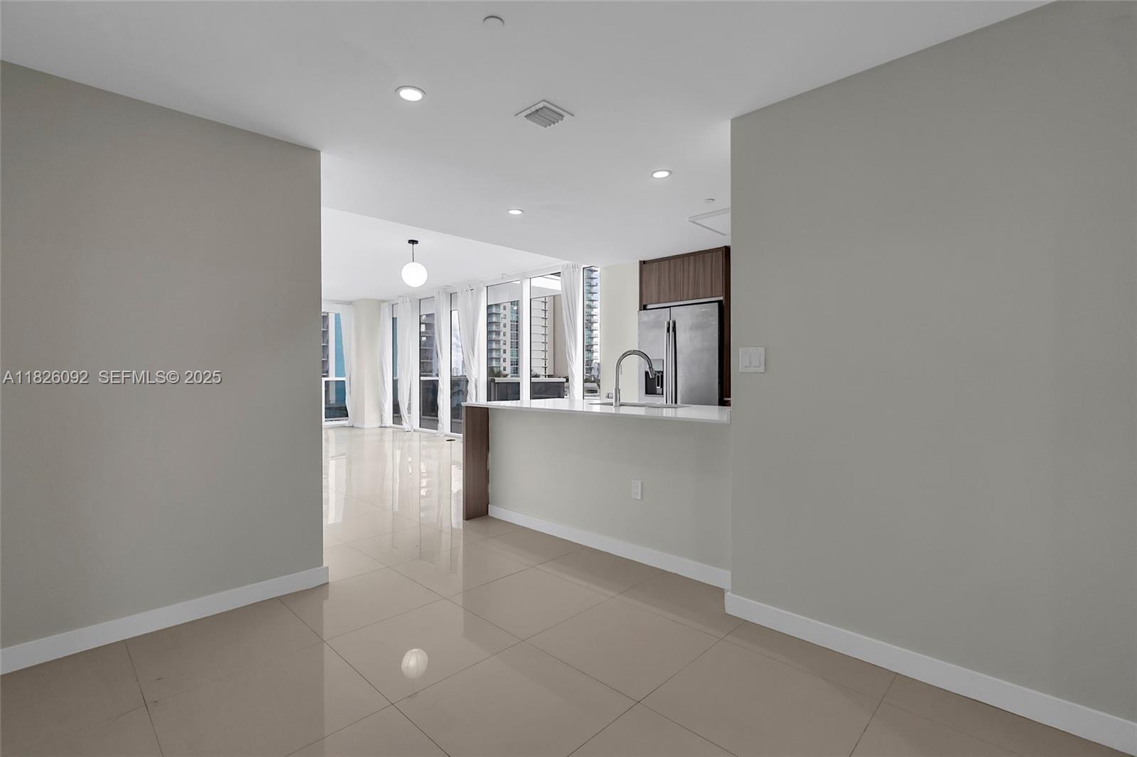 BAY HOUSE MIAMI CONDO - Residential