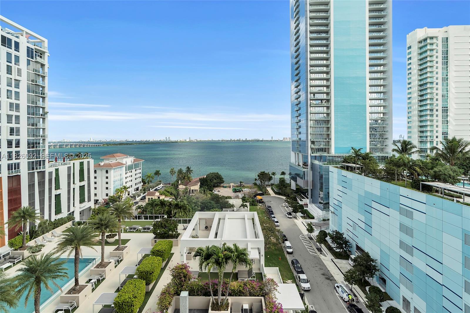 BAY HOUSE MIAMI CONDO - Residential