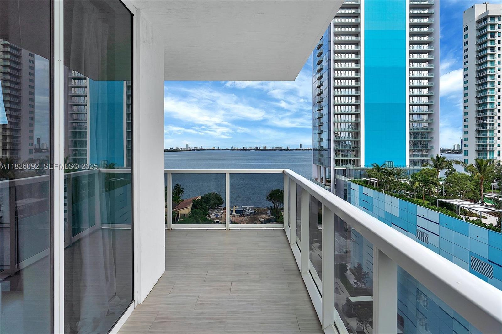 BAY HOUSE MIAMI CONDO - Residential