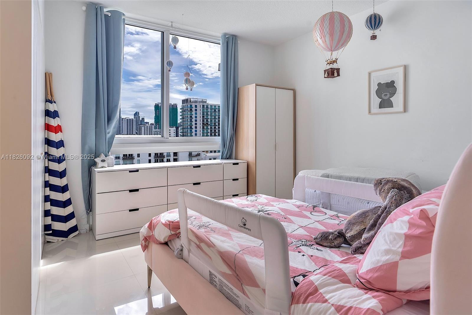 BAY HOUSE MIAMI CONDO - Residential