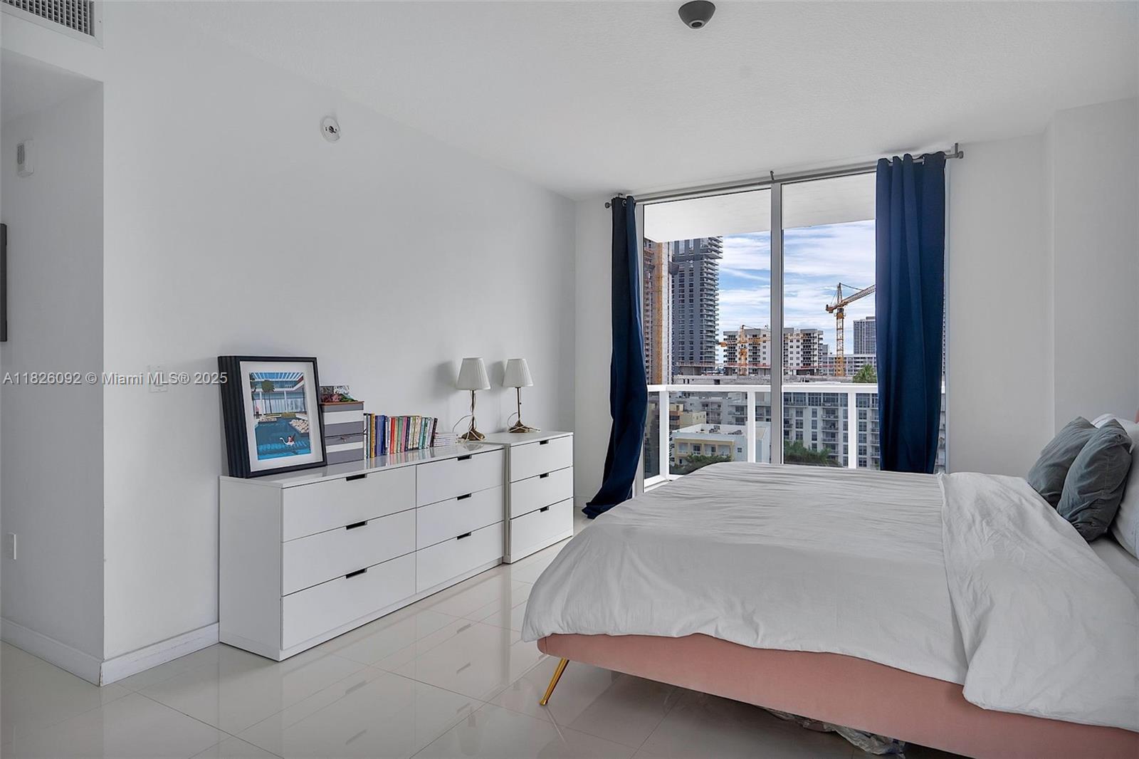 BAY HOUSE MIAMI CONDO - Residential