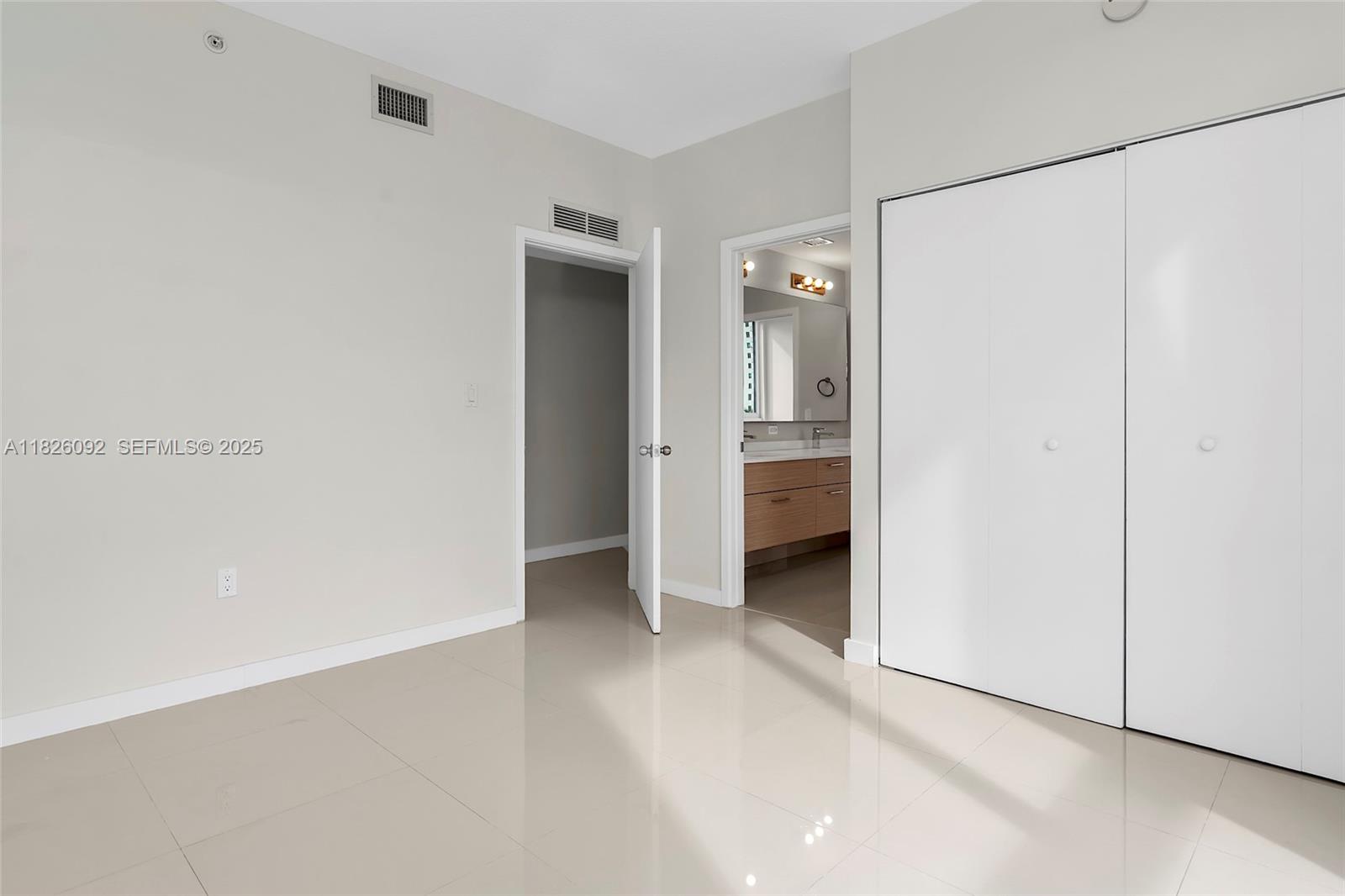 BAY HOUSE MIAMI CONDO - Residential