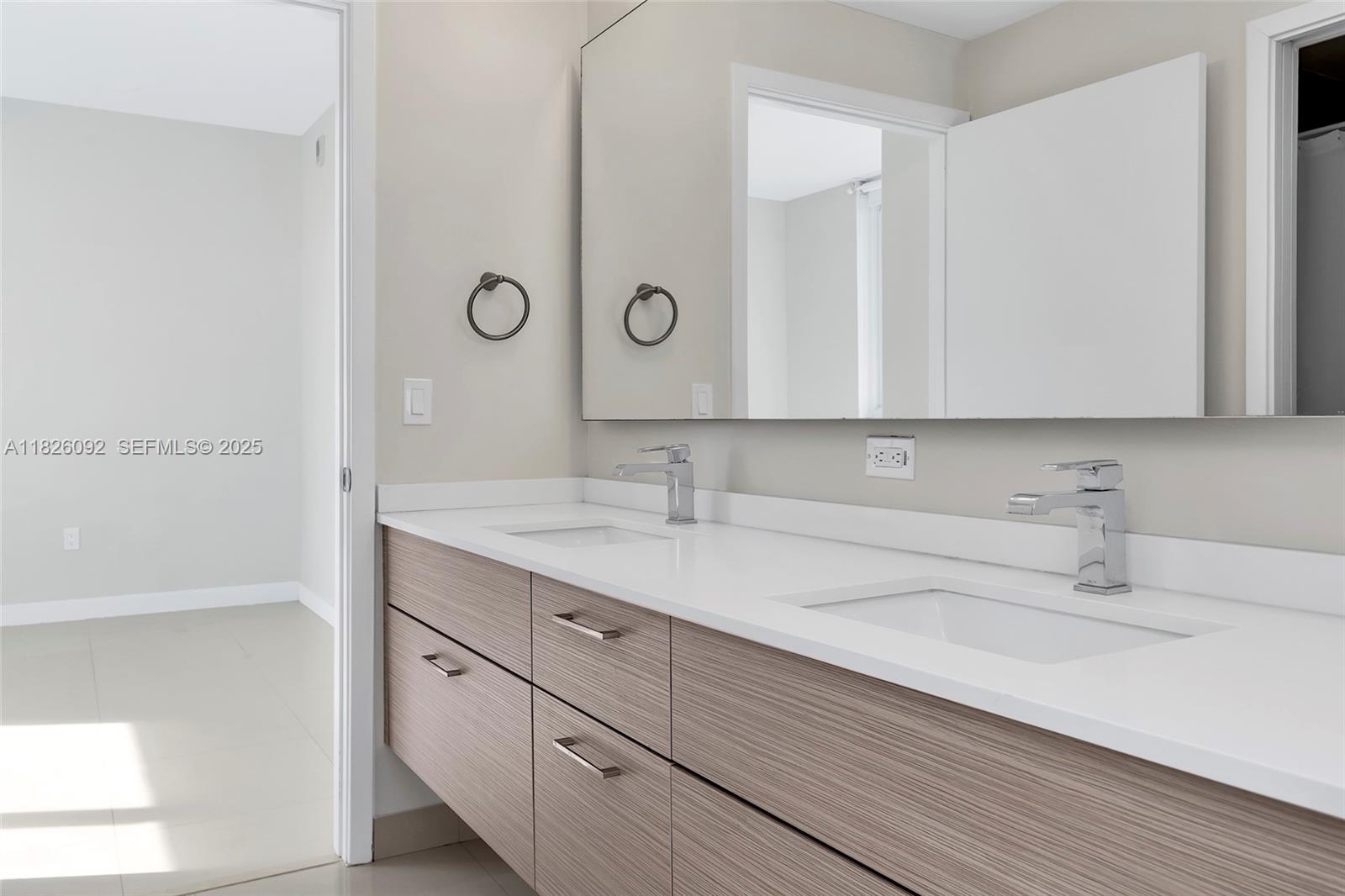 BAY HOUSE MIAMI CONDO - Residential