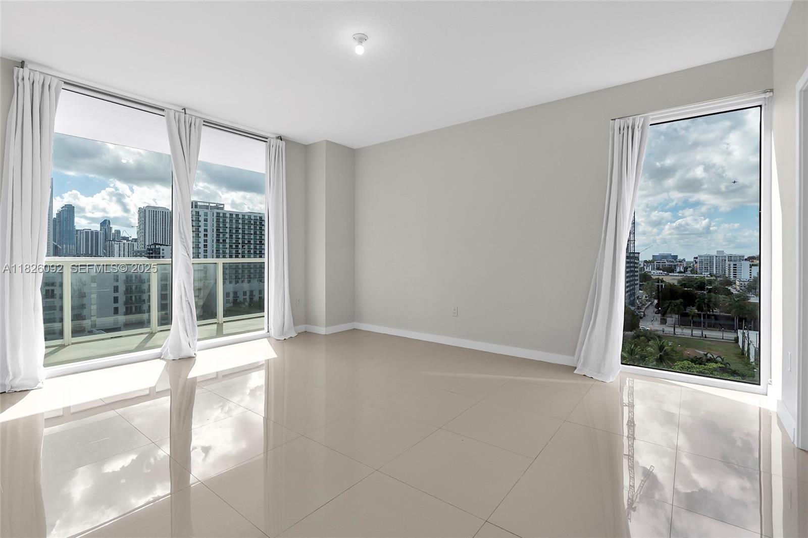BAY HOUSE MIAMI CONDO - Residential
