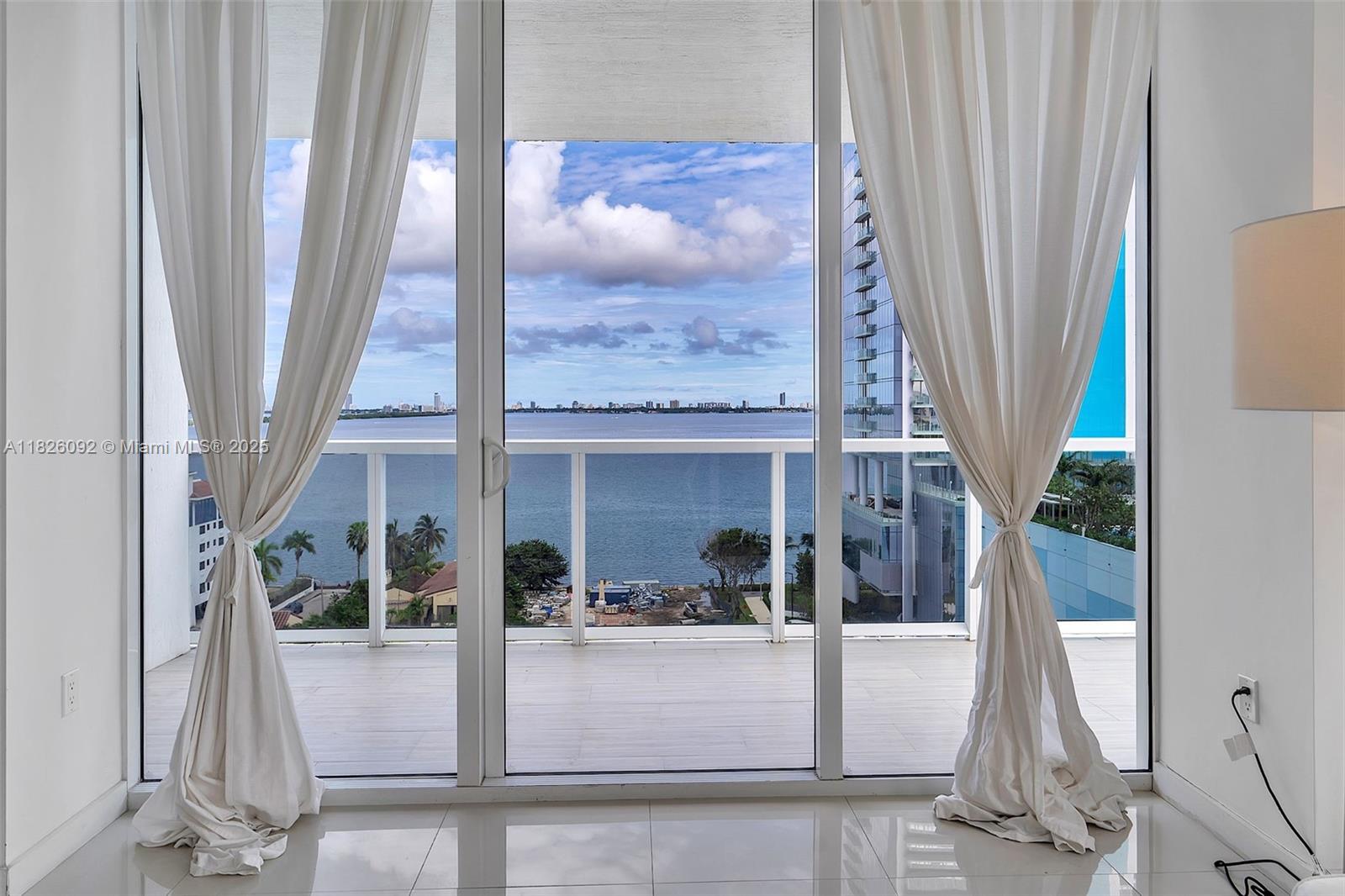BAY HOUSE MIAMI CONDO - Residential