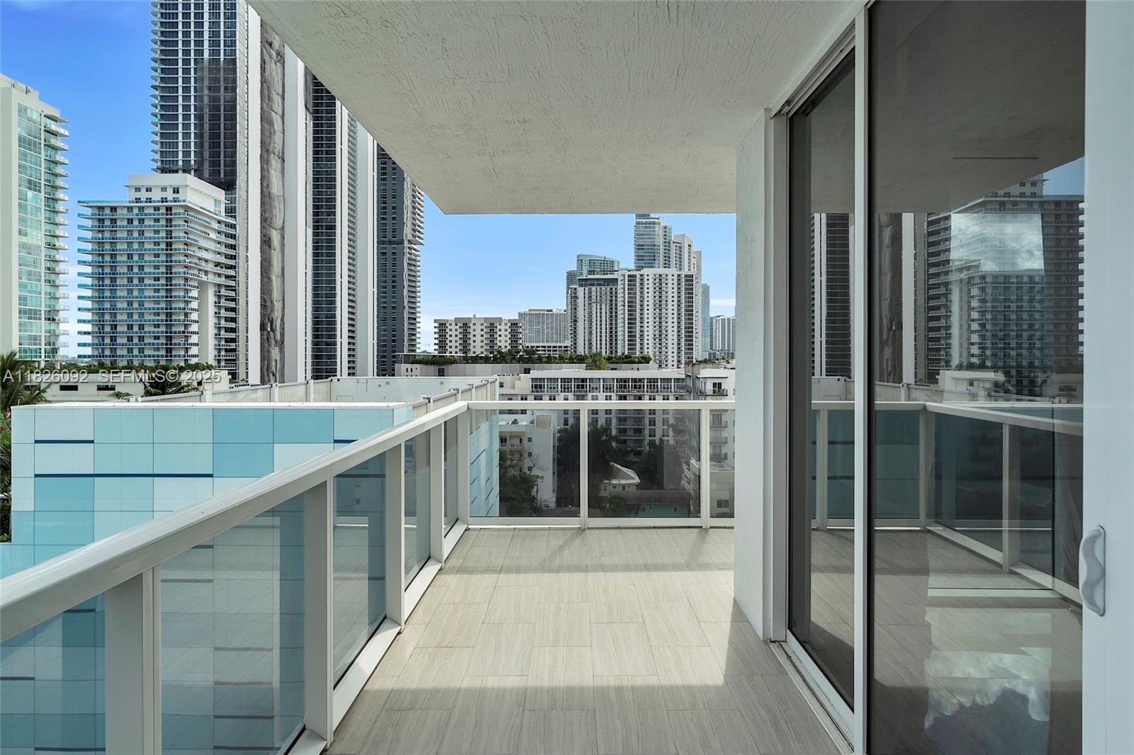 BAY HOUSE MIAMI CONDO - Residential