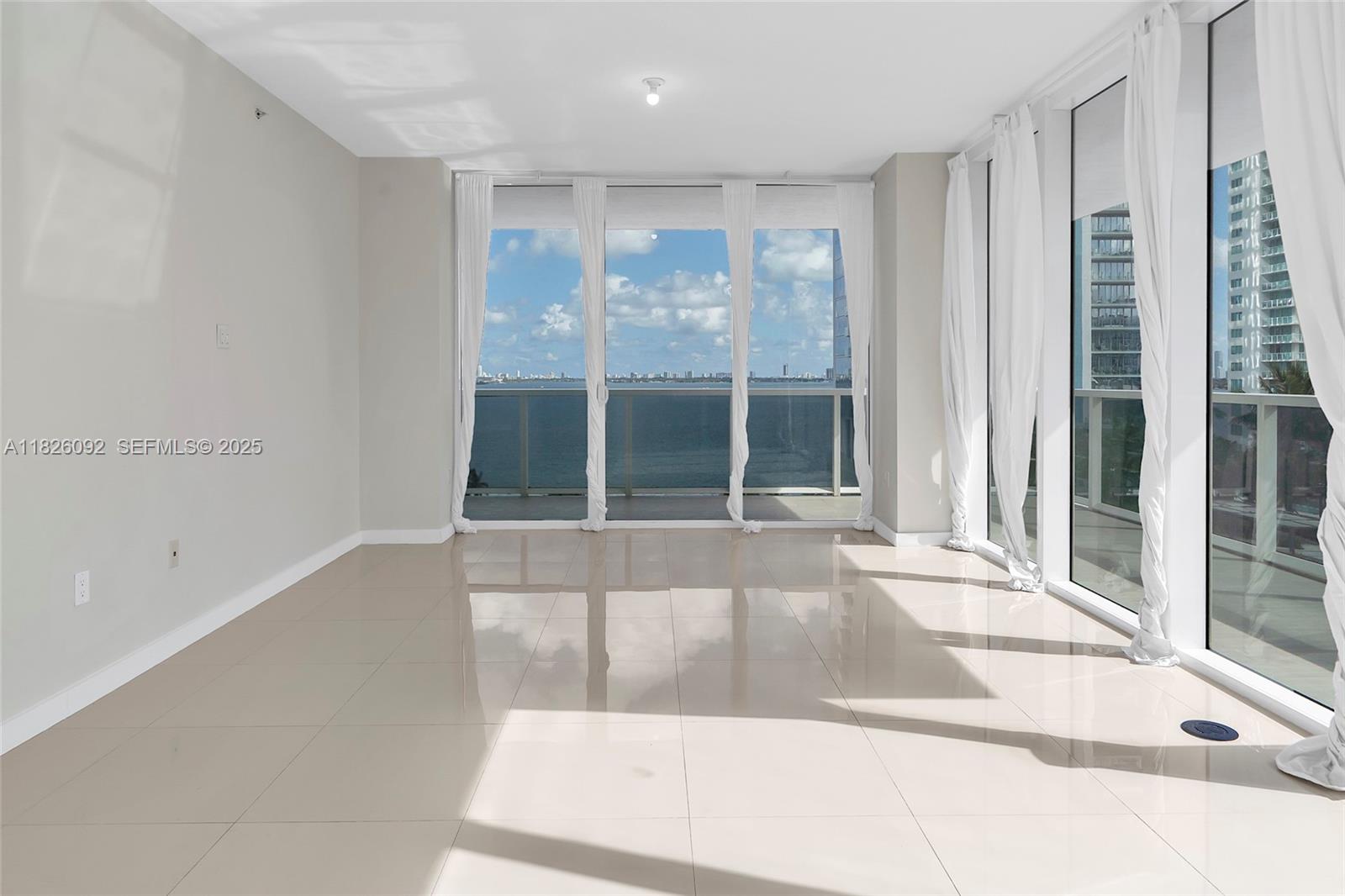 BAY HOUSE MIAMI CONDO - Residential