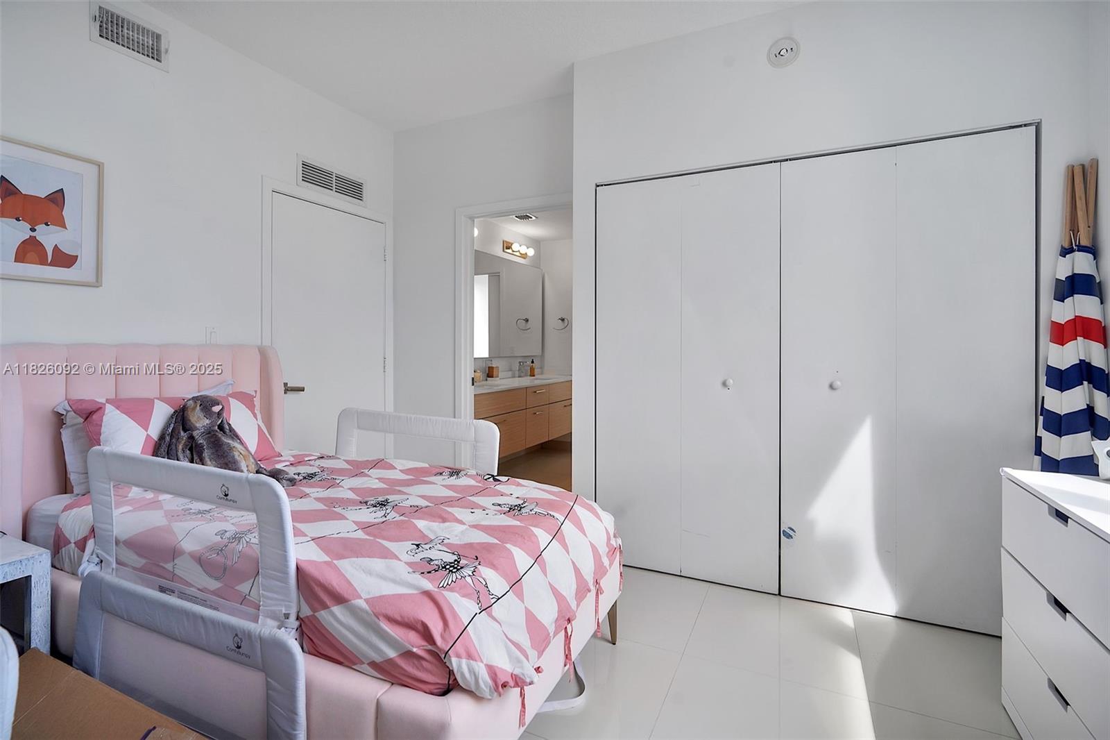 BAY HOUSE MIAMI CONDO - Residential