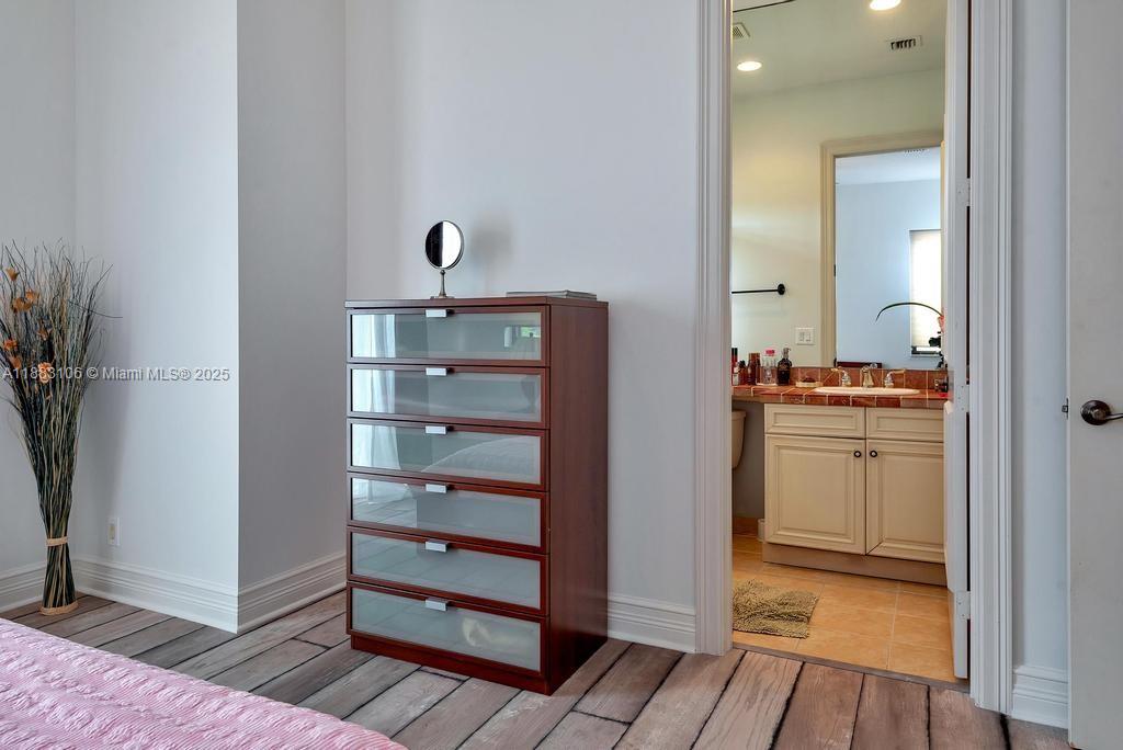 OAKS AT BOCA RATON 5 - Residential Lease