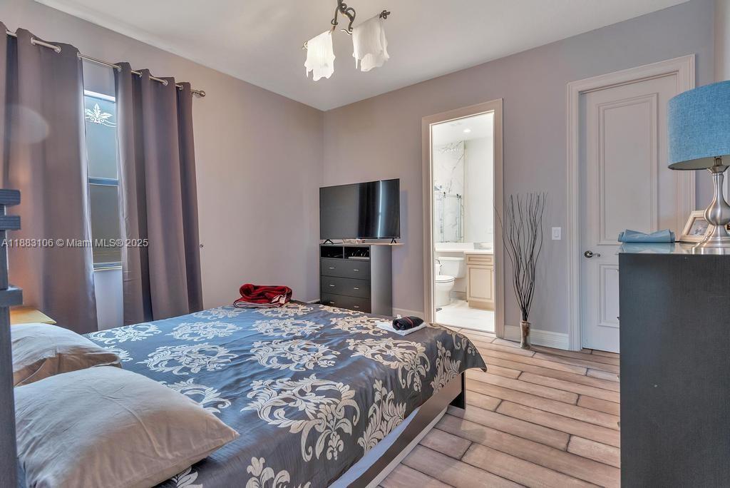 OAKS AT BOCA RATON 5 - Residential Lease