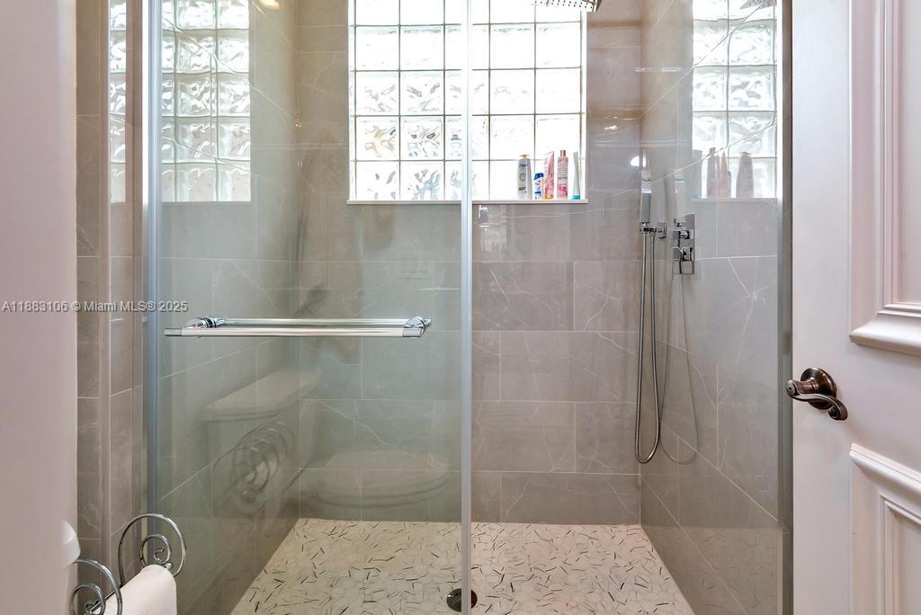 OAKS AT BOCA RATON 5 - Residential Lease