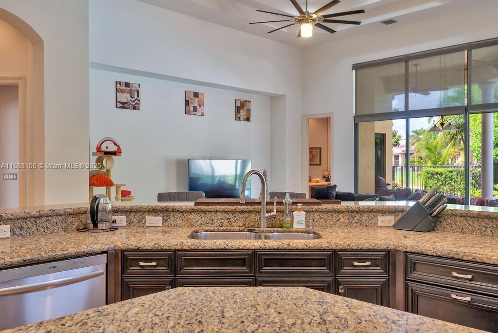 OAKS AT BOCA RATON 5 - Residential Lease