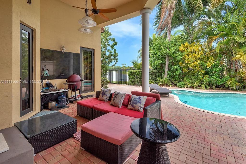 OAKS AT BOCA RATON 5 - Residential Lease