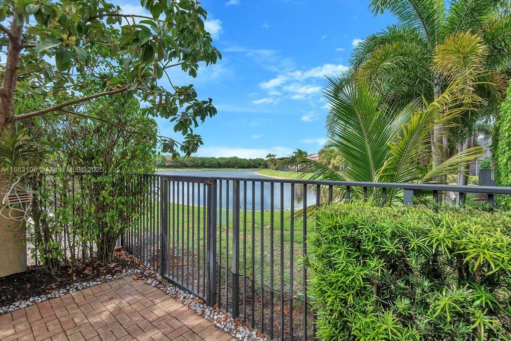 OAKS AT BOCA RATON 5 - Residential Lease