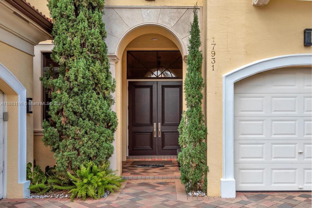 OAKS AT BOCA RATON 5 - Residential Lease