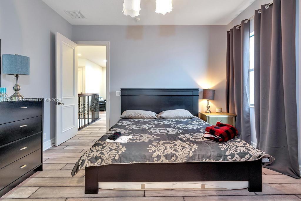 OAKS AT BOCA RATON 5 - Residential Lease