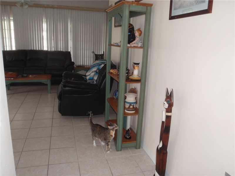 LLOYD ESTATES ADD RESUB B - Residential Lease