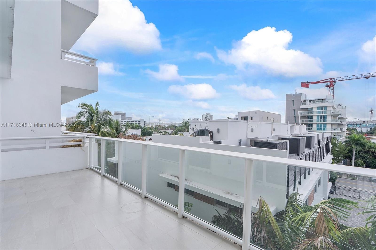 LE JARDIN HOUSE CONDO - Residential