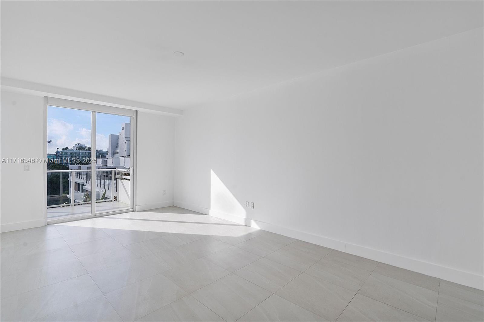 LE JARDIN HOUSE CONDO - Residential