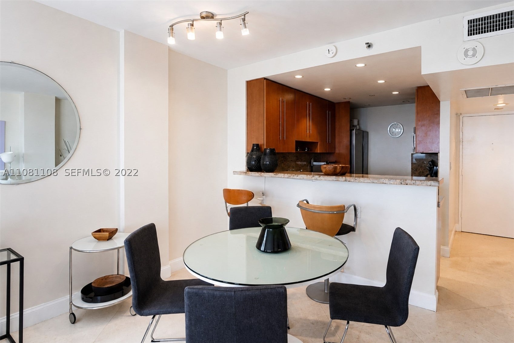 100 Lincoln Rd 1121