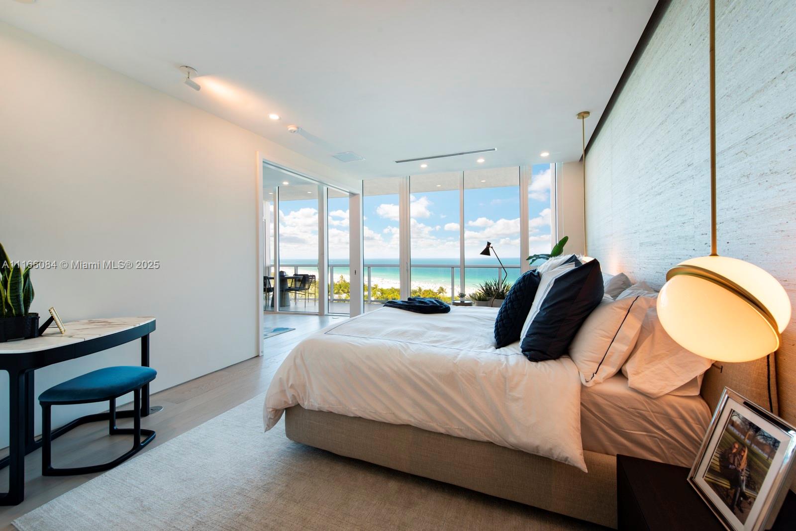 CONTINUUM ON SOUTH BEACH - Residential