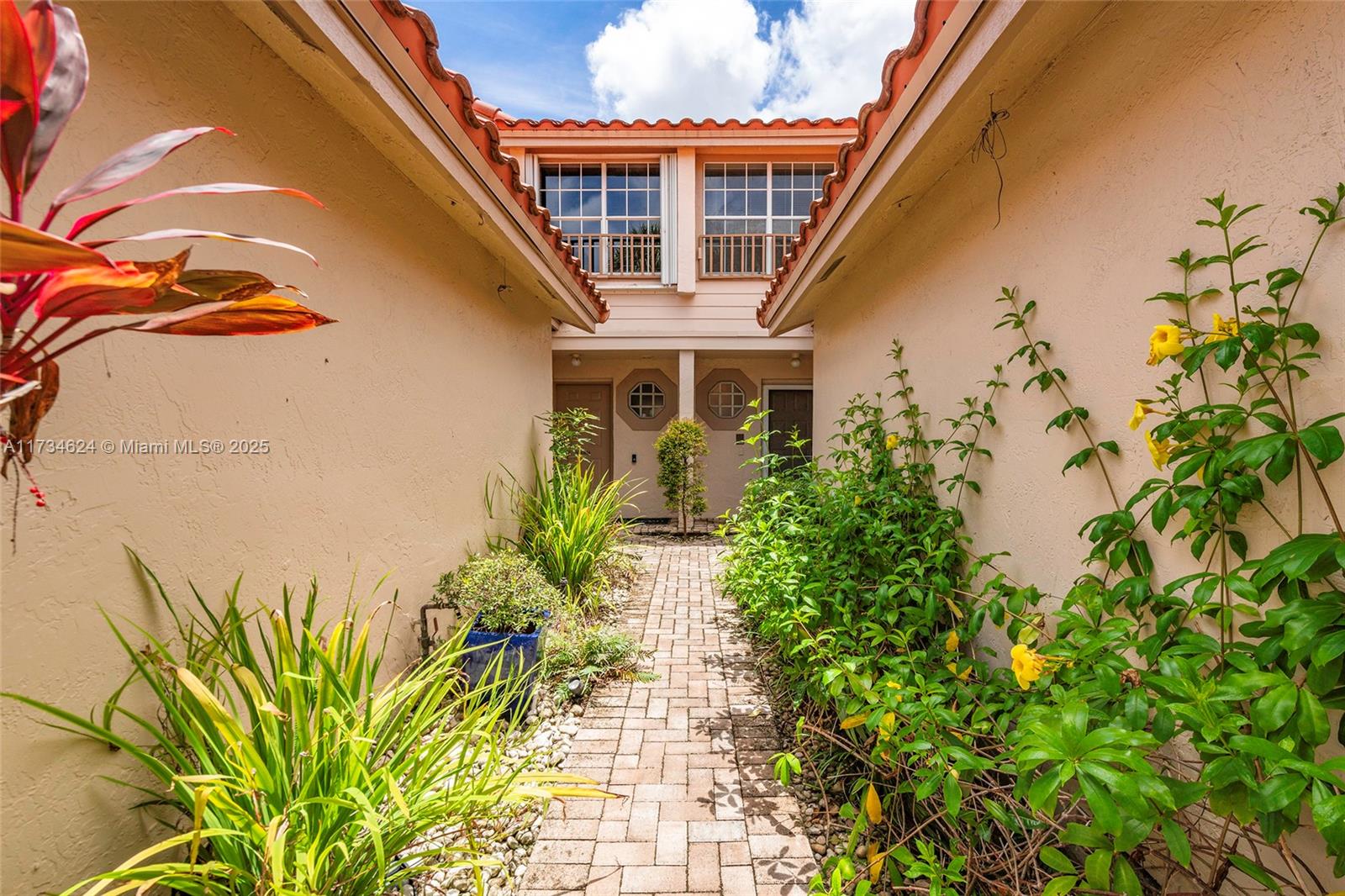 10836 Cypress Glen Dr